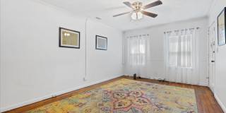 Charming Duplex with Fenced Yard Near Daffin Park – 1306 E 53rd St Gallery 4