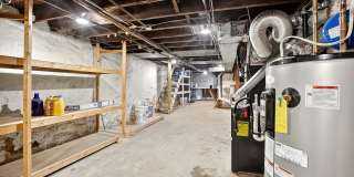 Spacious 3BR/1BA in Wilmington Gallery 11