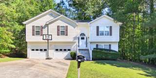 Beautiful 4BR/3BA Family Home – Minutes from Mall of Georgia! Gallery 1