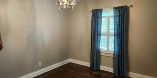 ****AVAILABLE NOW**** Gallery 6