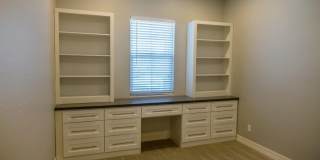 Gorgeous 4 Bed + den Single Level Home in gated community in North Peoria with RV Gate / BBQ!! Gallery 25