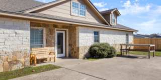 5 bed 4 bath near campus! Gallery 3