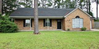 3BR/2BA Home for Rent: Available Immediately Gallery 1