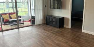 Cozy Condo in Errol Estates Gallery 8