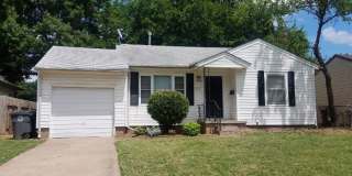 Riverside doll house w/hardwoods Gallery 1