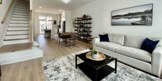 629 N Queen Street Gallery 23