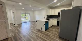 300 W Palm Cir W Gallery 1
