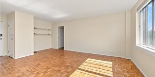 1000 East Avenue Gallery 5
