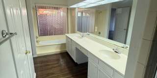 Garden Home on the Eastside. Gallery 11