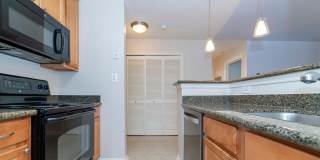 3176 SUMMIT SQUARE Drive Gallery 19