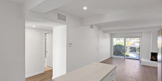 61 Redwood Avenue Gallery 17