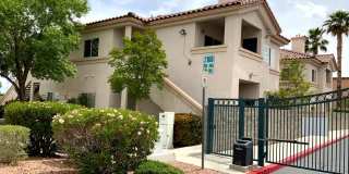 Summerlin 2 Bed / 2 Bath Ground floor Condo w/Fireplace Gallery 1