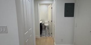 910 W Hallam Street unit: 12 Gallery 18