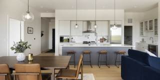LakeHaus Gallery 11