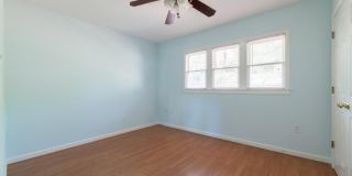 342 Mathews Avenue NE Gallery 12