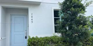 1045 NW 4th Ter Gallery 1