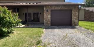 102 Kingsway Drive Gallery 1