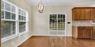 DOWNTOWN COLUMBIA'S CANAL PLACE Gallery 8
