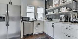 Updated 2BR Townhome | Bates-Hendricks | Steps to Fountain Square Gallery 18