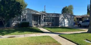3BD/2BA Beautiful Riverside Home!! Gallery 1