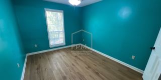 1095 Carriage Drive South Gallery 8