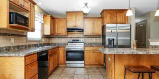Gorgeous Family home for Rent! Gallery 14
