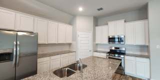 4/3/2 with office Near Gruene / Fridge Included / Loaded with Amenities / Large Backyard / CISD Gallery 14