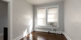 Hawthorne Street Gallery 111