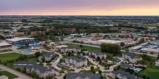 Alexis at Perry Pointe Gallery 6