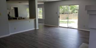 Huge 4 bed 2.5 bath house newly renovated Gallery 10