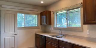 STUDENTS WELCOME! Charming 3 Bed 2 Bath Single Family Home in Old Town Gallery 20
