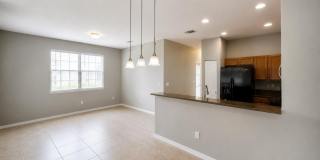 9064 Plymouth Place Gallery 6