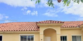 31 NE 13th Ave Gallery 1