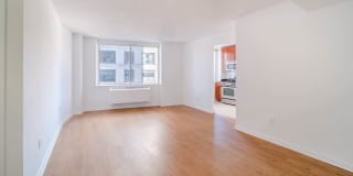 180 Riverside Boulevard 180 Riverside Boulevard Gallery 59