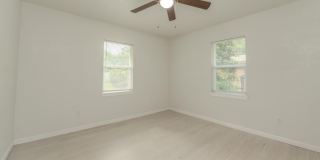4505 UNIVERSITY AVENUE Gallery 26