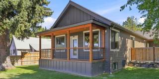 Full remodel downtown Ronald!  Backs up to trails, close to lake! Can be fully furnished or furniture removed. Gallery 1