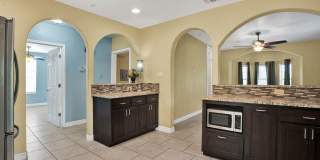 Charming 4-Bedroom Home near Downtown SA! Charming 4-Bedroom Home near Downtown SA! Gallery 8