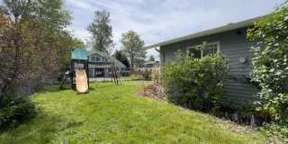 3 bedroom rambler on corner lot Gallery 16