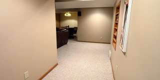 5205 Wabash River Street Gallery 36