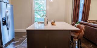 Room in 3 Bedroom Home in Atlanta West End Gallery 7