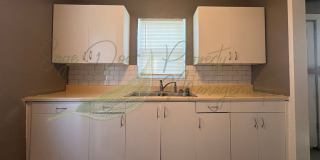CHARMING 2 BEDROOM DUPLEX IN KANSAS CITY-COMING SOON Gallery 9
