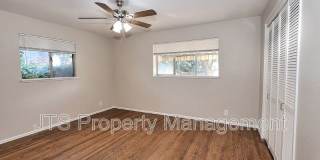 6565 S. Land Park Drive Gallery 38