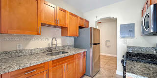 965 Bay Dr Gallery 13