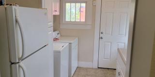 Charming 2-Bedroom House Near Downtown Oak Harbor Gallery 12