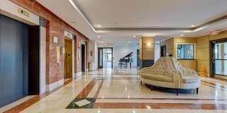 410 W 7th Street unit: 1023 Gallery 38