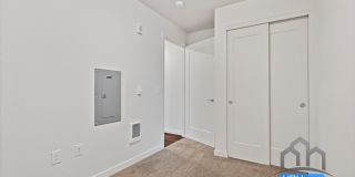 Hollywood 12 Gallery 18