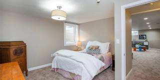 Stunning 4BR 2 BA brick ranch in tr Okane Park Gallery 16