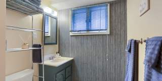 Charming Downtown Oasis | Steps to Pearl Street Gallery 23