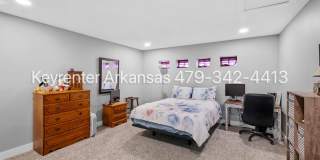 Charming 1 Bedroom Cottage-Style Home with Spacious Yard Charming 1 Bedroom Cottage-Style Home with Spacious Yard Gallery 16