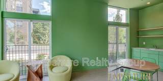 Yancey Street Gallery 5